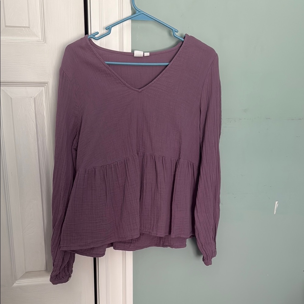 Women's Purple V-Neck Top
